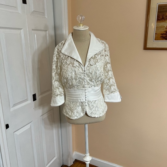 JS Collections embroidered/beaded evening or special occasion jacket Ivory Sz 10 - Picture 1 of 15